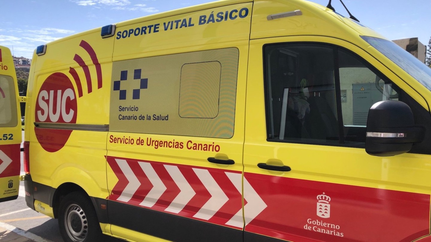 Herido al sufrir un atropello en Gran Canaria - El incidente tuvo lugar en la Calle Gustavo J. Navarro Nieto, en Las Palmas de Gran Canaria, el 9 de diciembre de 2025 a las 11:10 horas. En el desafortunado suceso, un hombre de 86 años resultó atropellado, sufriendo varios traumatismos de carácter moderado. En respuesta a la emergencia, el Centro Coordinador de Emergencias y Seguridad (CECOES) 112 del Gobierno de Canarias activó rápidamente los servicios pertinentes. El Servicio de Urgencias Canario (SUC) desplazó una ambulancia de soporte vit... Herido al sufrir un atropello en Gran Canaria - El incidente tuvo lugar en la Calle Gustavo J. Navarro Nieto, en Las Palmas de Gran Canaria, el 9 de diciembre de 2025 a las 11:10 horas. En el desafortunado suceso, un hombre de 86 años resultó atropellado, sufriendo varios traumatismos de carácter moderado. En respuesta a la emergencia, el Centro Coordinador de Emergencias y Seguridad (CECOES) 112 del Gobierno de Canarias activó rápidamente los servicios pertinentes. El Servicio de Urgencias Canario (SUC) desplazó una ambulancia de soporte vit...