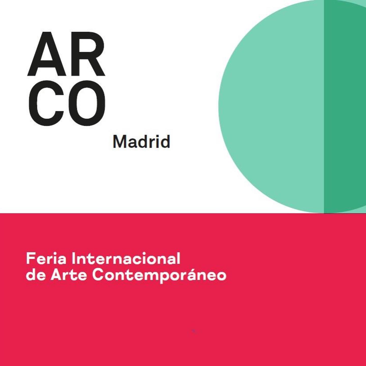 CHIQUITA ROOM EN ARCO ⚫️⚪️
⚫️⚪️ Chiquita Room presenta en ARCOmadrid 2026 un proyecto sobre la dualidad, con piezas históricas del neerlandés Pieter Laurens Mol y obras nuevas de la barcelonesa Teresa Estapé.
⚫️⚪️ La galería, que participa por cuarto año consecutivo en la Feria Internacional de Arte Contemporáneo, convierte el stand en un espacio de tensión entre el blanco y el negro, y articula una reflexión sobre lo individual y lo colectivo, a través del juego de contrastes y el diálogo entre ambos artistas.
⚫️⚪️ Chiquita Room, ubicada en el stand número 9D07 de IFEMA Madrid, forma parte del Programa General de la 45ª edición de ARCOmadrid, eje principal de la feria con 206 galerías de 36 países seleccionadas por el Comité Organizador.
@chiquitaroom @teresaestape @feriaarco #artecontemporaneo #semanadelarte #artemadrid #galerias #work
⚫️⚪️⚫️⚪️⚫️⚪️⚫️⚪️⚫️⚪️⚫️