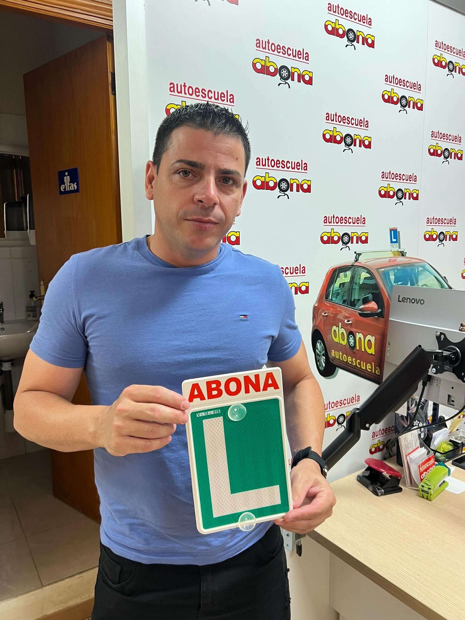 Muchísimas felicidades a nuestros nuevos conductores. Aquí algunos de los 29 aptos.
Ha sido un placer acompañaros en este camino. Nos vemos en la carretera 🚦 🚗 🚗