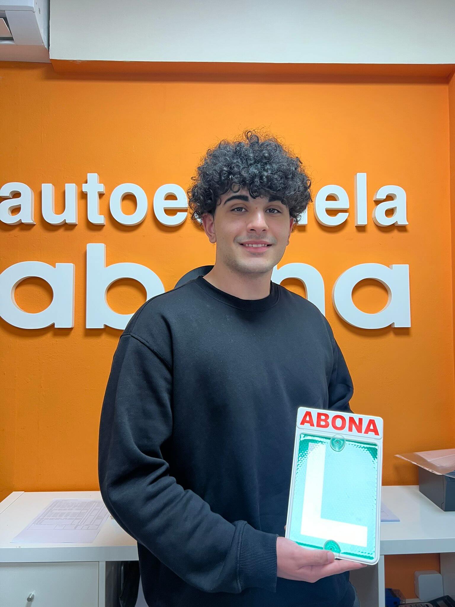 Muchísimas felicidades a nuestros nuevos conductores. Aquí algunos de los 29 aptos.
Ha sido un placer acompañaros en este camino. Nos vemos en la carretera 🚦 🚗 🚗